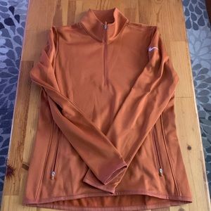 Womens Nike Golf half zip shirt. Therma-fit.
